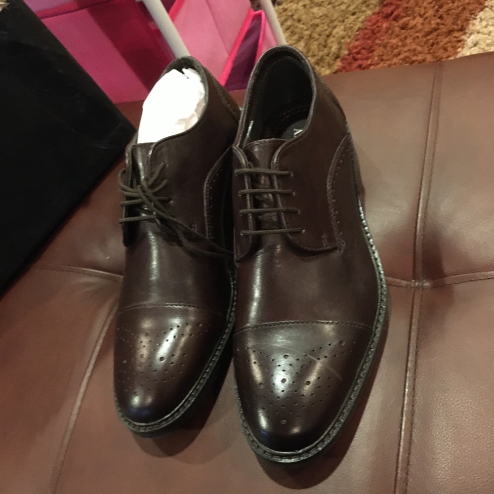 Alfani Men’s brown leather shoe